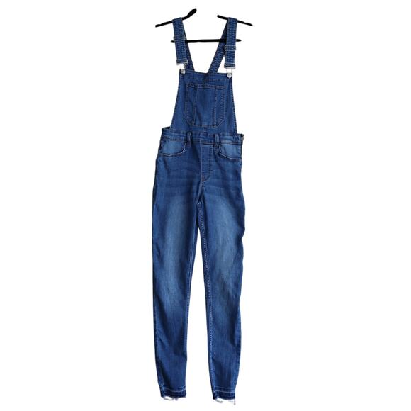 H&M Denim - H&M Divided Womens Skinny Leg Denim Overalls Size 6 Dark Wash Raw Hem Side Zip